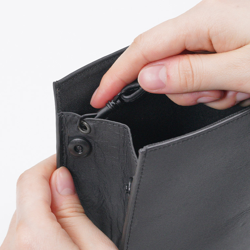 小さくなるお財布ショルダー